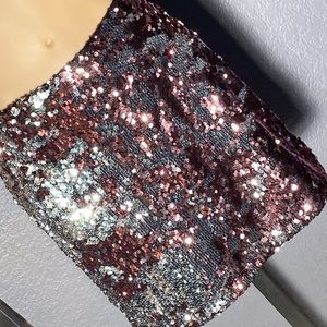 EXPRESS - NWT - reversible sequin skirt from pink / silver, lined, zip close - 6